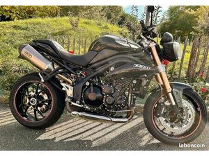 TRIUMPH 1050 SPEED TRIPLE