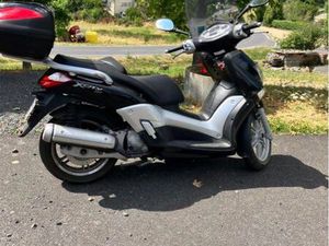 YAMAHA X-CITY (MOTEUR IDEM X-MAX)