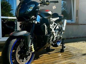 APRILIA TUONO 1000R V2