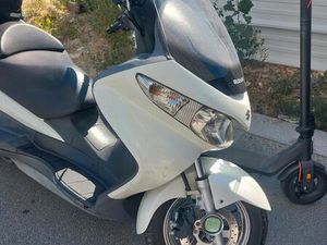 SCOOTER SUZUKI BURGMAN 125 CC ANNÉE 2010