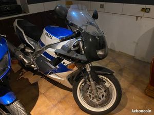 YAMAHA 1000 FZR EXUP