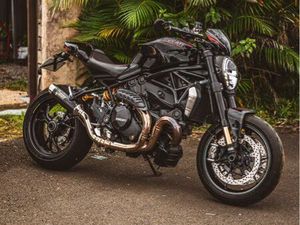 DUCATI MONSTER 1200 R