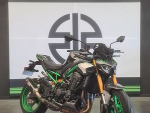 KAWASAKI Z900 SE PERFORMANCE