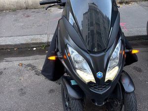 PIAGGIO MP3 300 HPE SPORT