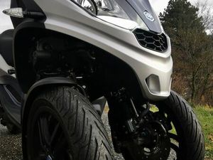 PIAGGIO MP3 300 HPE