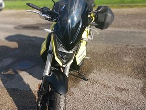 HONDA CB HORNET 750 AVEC OPTIONS