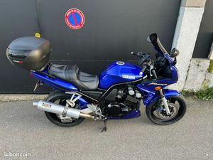 YAMAHA 600 FAZER