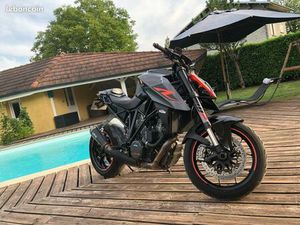 KTM SUPERDUKE R