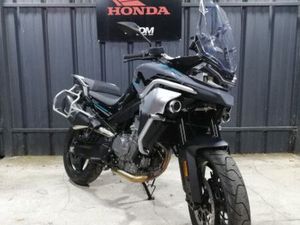 CF MOTO MT 800