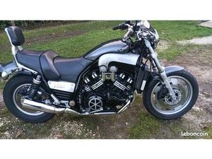 YAMAHA 1200 VMAX