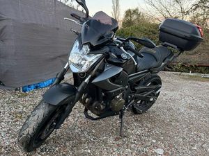 YAMAHA XJ6 600 – BRIDÉE A2 – 25 000 KM – BON ÉTAT