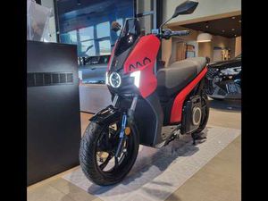 SEAT MO ESCOOTER 125 RED R9KW MY 23