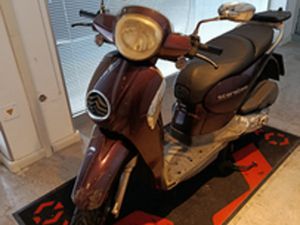 APRILIA SCARABEO 200 LIGHT