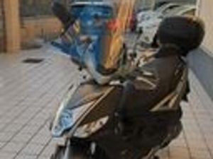 KYMCO AGILITY 125 R16 PLUS SOLO 2.200 KM