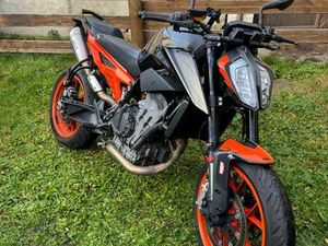 KTM 890 DUKE GP