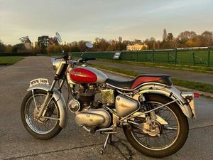 ROYAL ENFIELD BULLET 350 RÉVISÉE