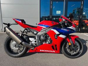 HONDA CBR1000RR-R FIREBLADE AKTION