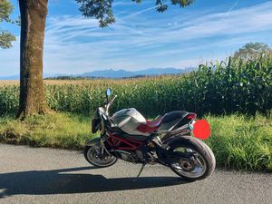 MV AGUSTA BRUTALE 750