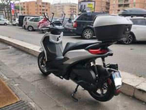 PIAGGIO BEVERLY 300 HPE ABS/ASR S 2024