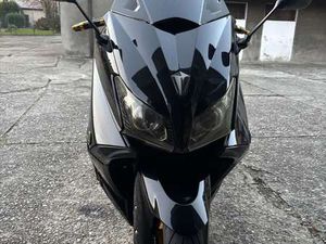 YAMAHA TMAX 530