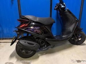 PIAGGIO ZIP IGET 4T 3V — SCOOTERS | PIAGGIO — MARKTPLAATS