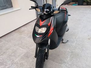 SCOOTER APRILIA 50 SR