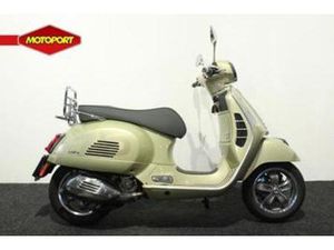 VESPA GTS 300 SUPERTECH 75TH (BJ 2022) — MOTOREN | OVERIGE MERKEN — MARKTPLAATS