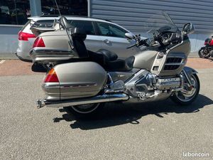 HONDA GOLDWING
