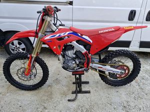 HONDA CRF 450 →