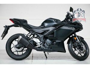 YAMAHA YZF R3
