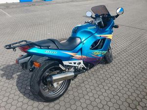 SUZUKI GSX 600 F – FAHRBEREIT – CA. 35.000 KM – 1.000 € VB
