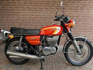 SUZUKI GT 380