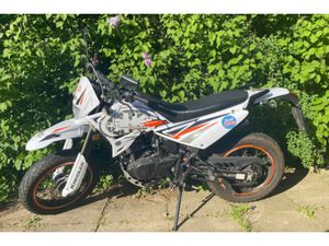 KREIDLER SUPERMOTO 125 MOTORRAD
