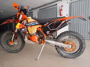 KTM 300 EXC ANNO 2017 ULTIMA A CARBURATORE