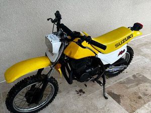 80 DS SUZUKI