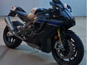 YAMAHA R1M NEUVE