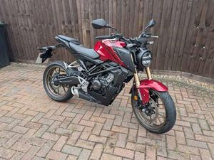 HONDA CB125R NAKED PETROL MANUAL EURO 5 (15 PS) 125 CC