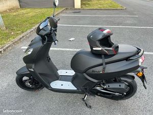 KISBEE 50 BLACK ÉDITION