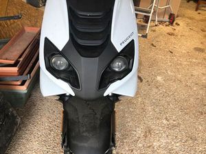 SCOOTER-PEUGEOT
