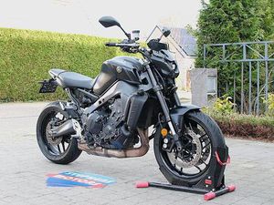 ② YAMAHA MT 09 35 KW