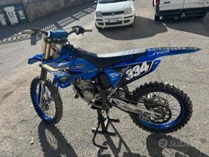 YAMAHA YZ 125