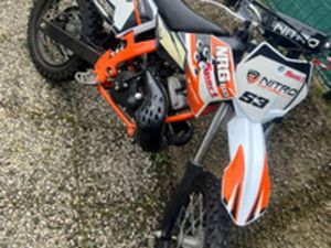 MOTO CROSS MONOMARCIA BAMBINO SEMINUOVA