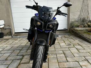 YAMAHA MT-10