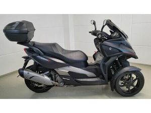 QUADRO 3 **TOPCASE**1.HAND**