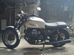 WINTERPREIS MOTO GUZZI V7 III ROUGH ABS