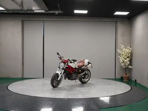 DUCATI MONSTER 1100/1100S
