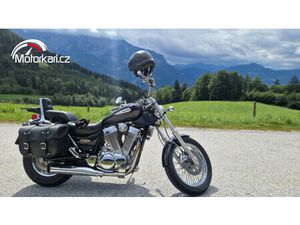 SUZUKI VS 1400 INTRUDER