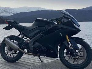 YAMAHA YZF-R125
