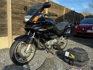 HONDA DEAUVILLE NT650V