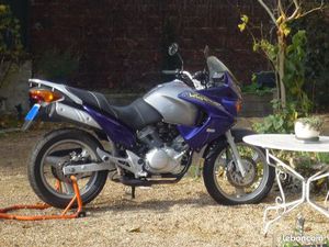 VARADERO 125 SORT D'ENTRETIEN